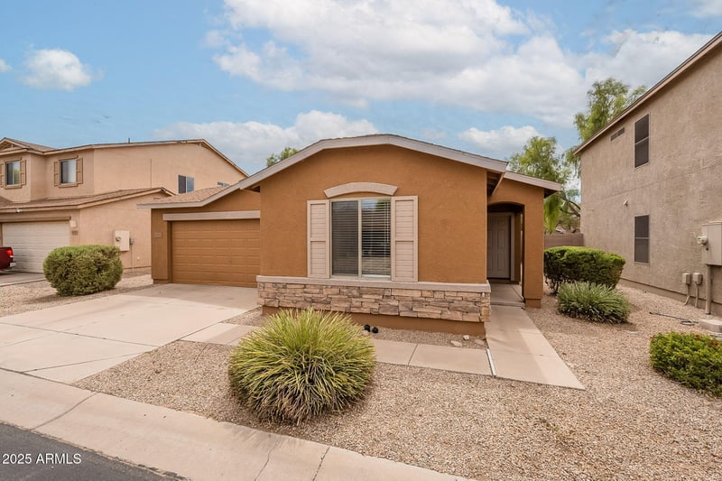 2311 E Meadow Point Way, San Tan Valley, AZ 85140