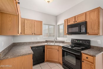 2311 Hartford Ave #29, Phoenix, AZ 85022