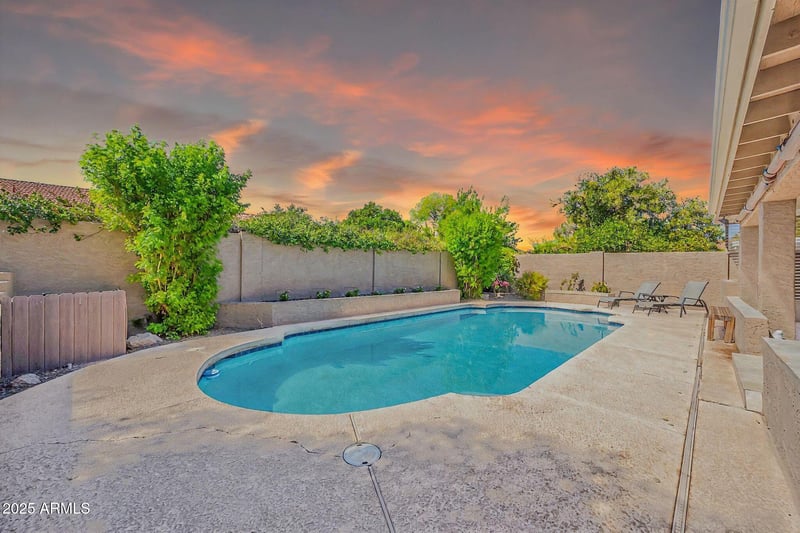 2311 Laurel St, Mesa, AZ 85213
