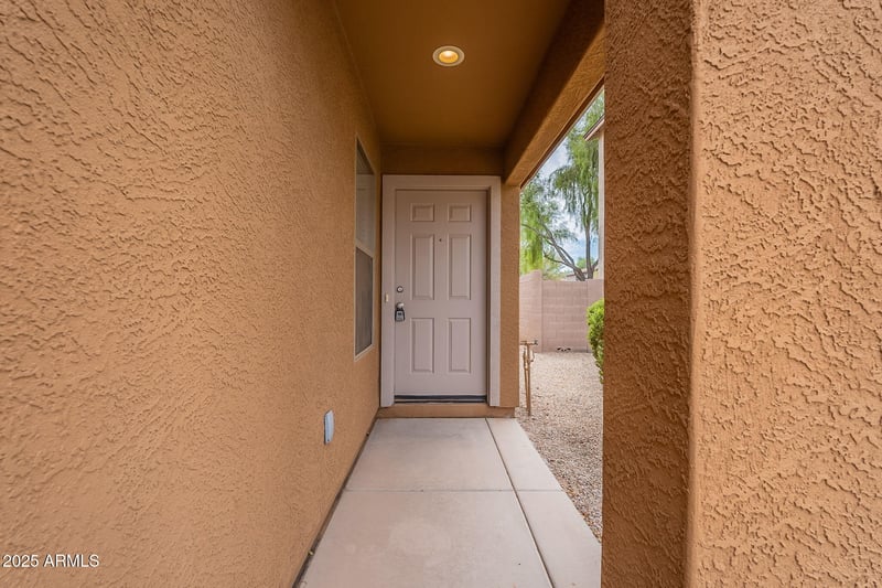 2311 Meadow Point Way, San Tan Valley, AZ 85140