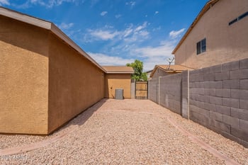 2311 Meadow Point Way, San Tan Valley, AZ 85140