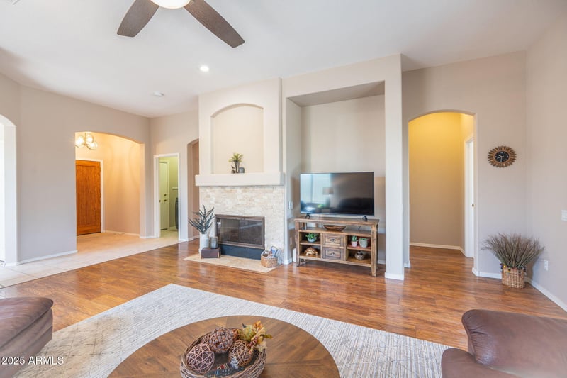 2311 Tierra Alta Cir, Mesa, AZ 85207