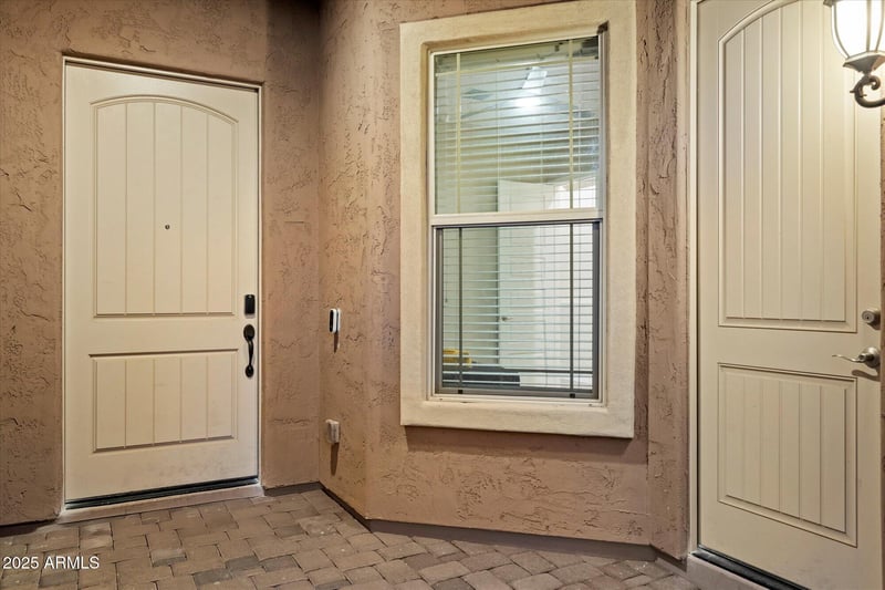 23113 47th St, Phoenix, AZ 85050