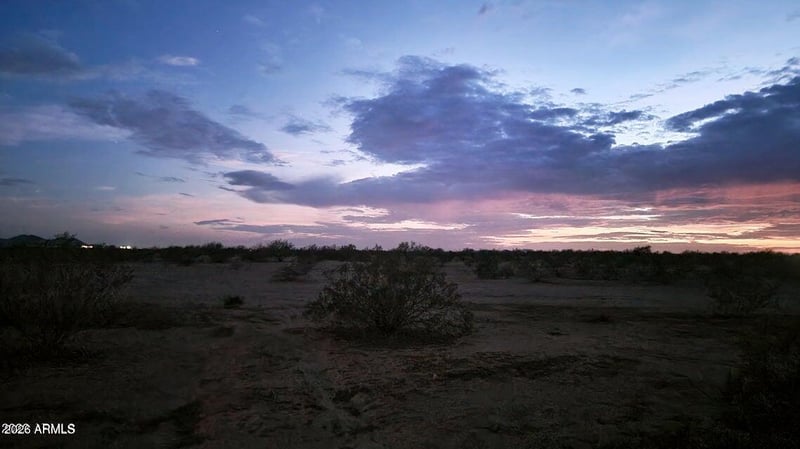 23113 W Bunker Peak Rd #N/A, Wittmann, AZ 85361