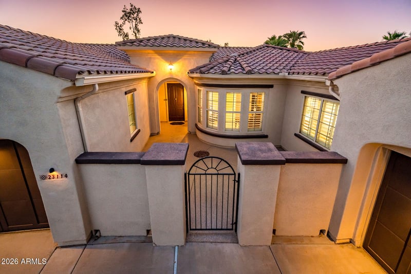23114 N Gaviota Dr, Sun City West, AZ 85375