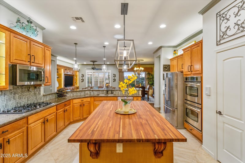 23116 Del Monte Dr, Sun City West, AZ 85375