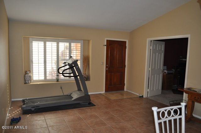 2312 E Cathedral Rock Dr, Phoenix, AZ 85048
