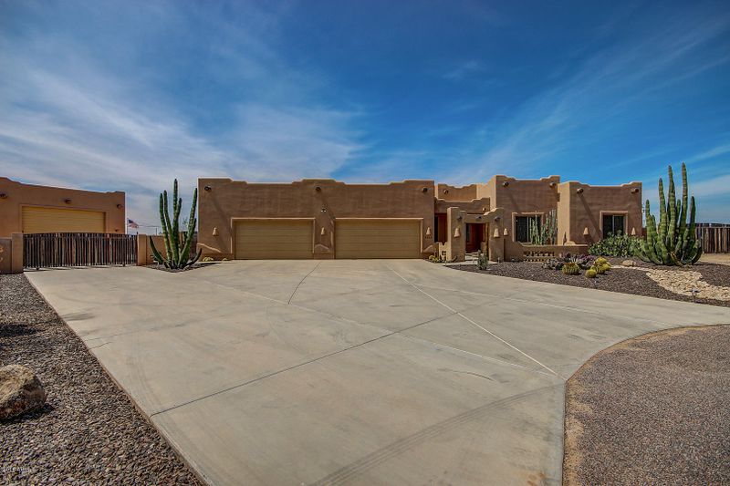 2312 E La Verna Way, Phoenix, AZ 85086