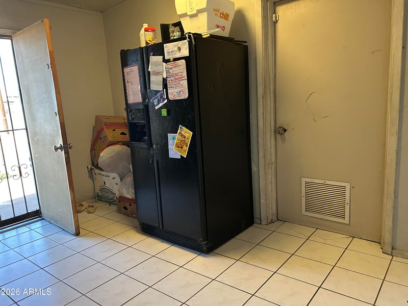 2312 E Nancy Ln, Phoenix, AZ 85042