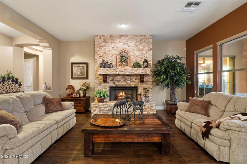 2312 Villa Cassandra Dr, Phoenix, AZ 85086