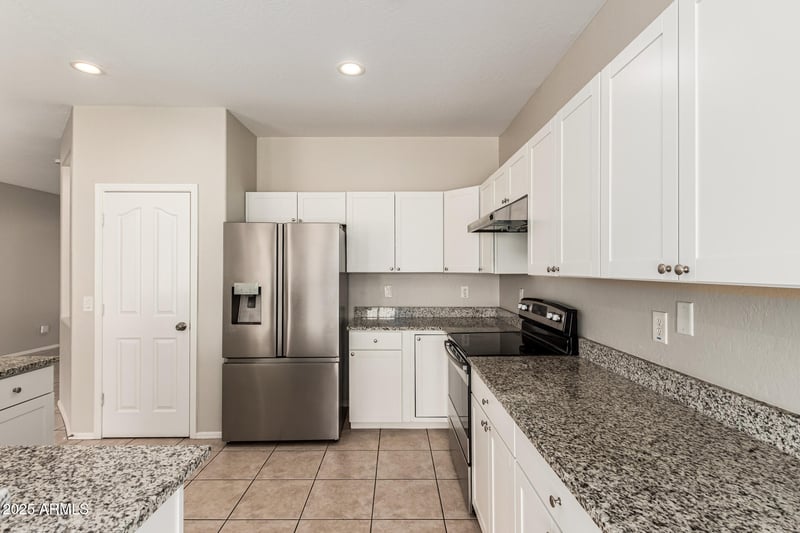 2313 Carter Rd, Phoenix, AZ 85041