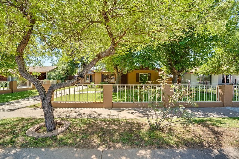 2313 E Clarendon Ave, Phoenix, AZ 85016