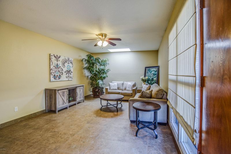 2313 E Enrose St, Mesa, AZ 85213