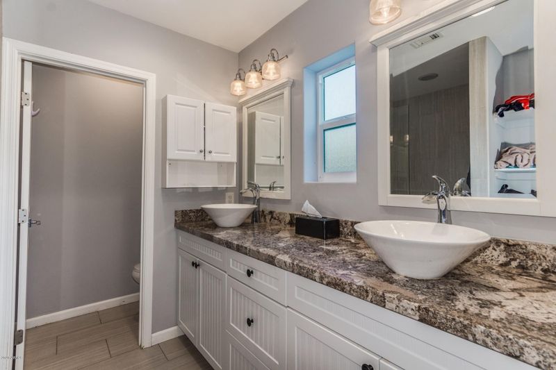 2313 E Whitton Ave, Phoenix, AZ 85016