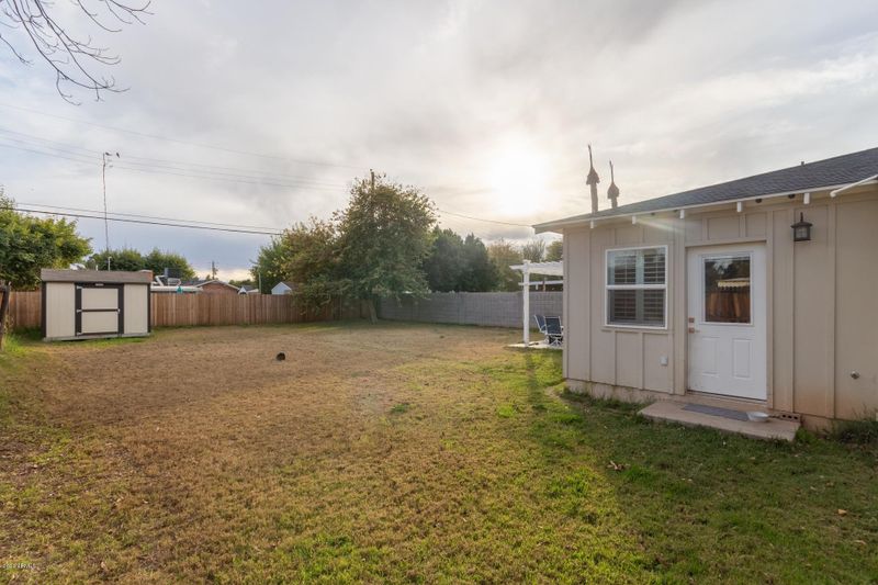 2313 E Whitton Ave, Phoenix, AZ 85016