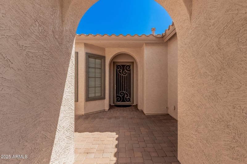 2313 Mineral Rd, Phoenix, AZ 85041
