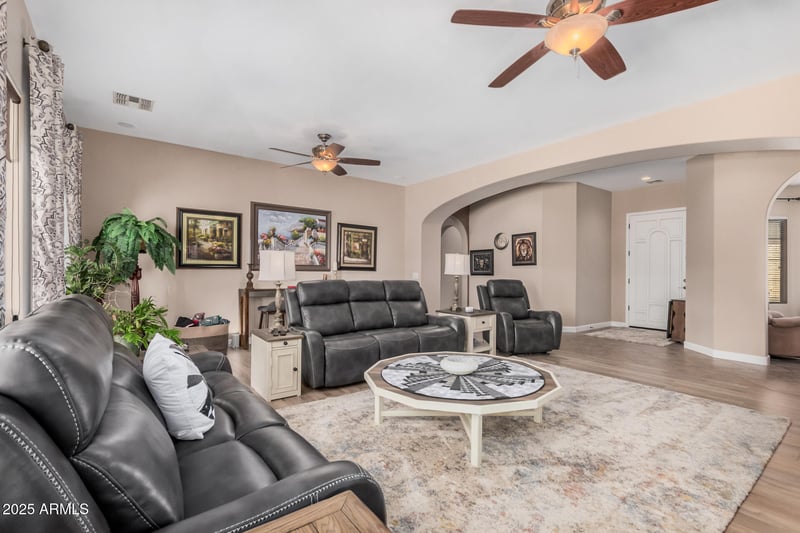 2313 Mineral Rd, Phoenix, AZ 85041