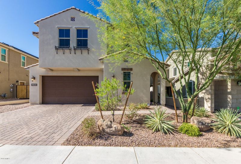 2313 W Caleb Rd, Phoenix, AZ 85085