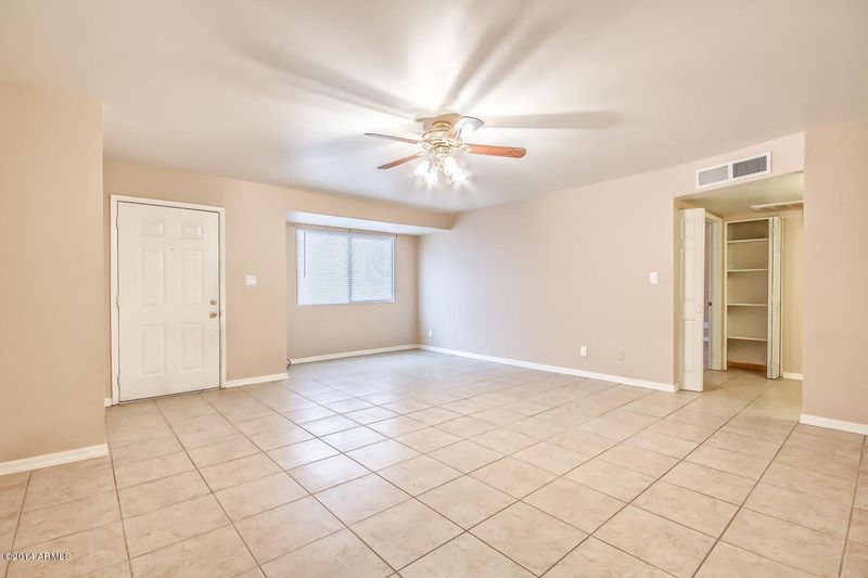 2313 W Laurel Ln, Phoenix, AZ 85029