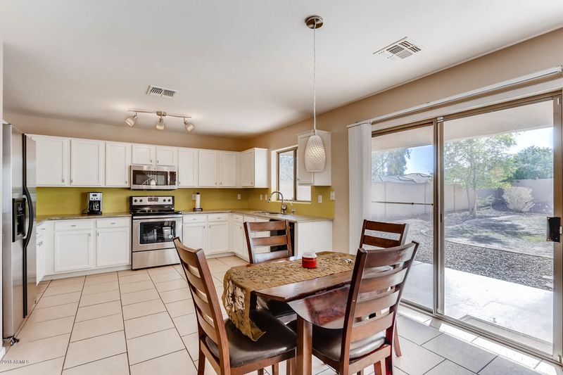 2313 W Maldonado Rd, Phoenix, AZ 85041