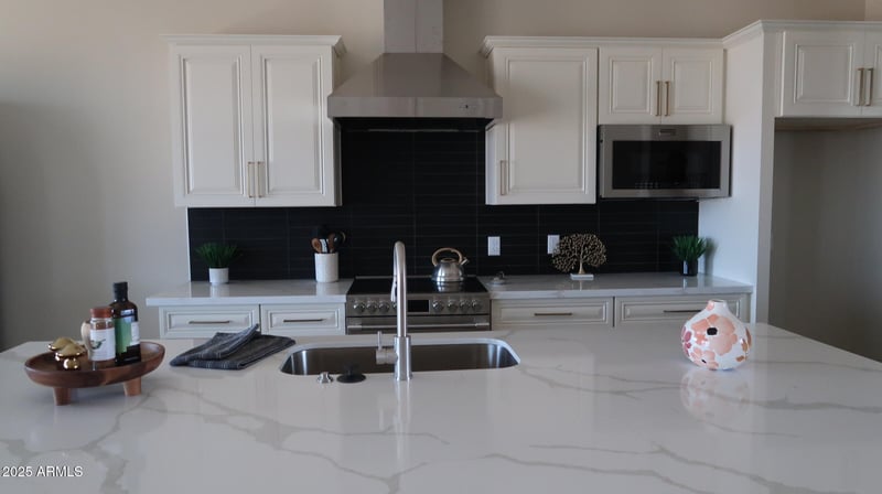 23131 Skinner Rd, Wittmann, AZ 85361