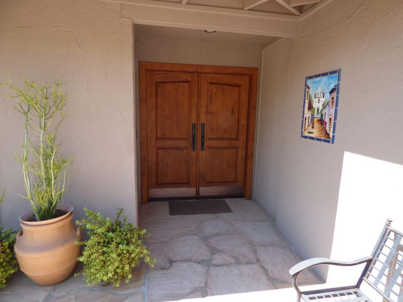 2314 E Orangewood Ave, Phoenix, AZ 85020