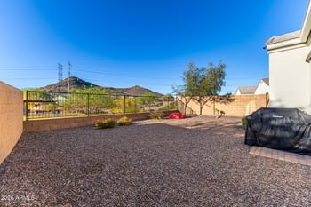 2314 Questa Dr, Phoenix, AZ 85024