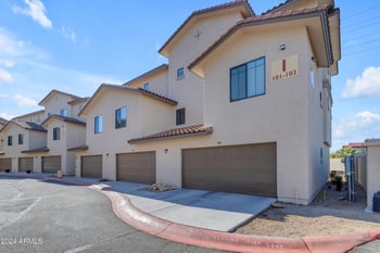 2315 52nd St #103, Phoenix, AZ 85008