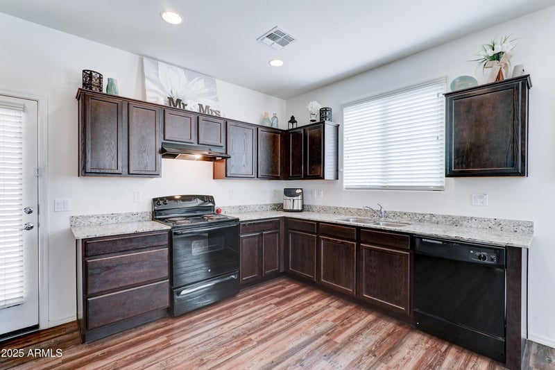 2315 73rd Dr, Phoenix, AZ 85035