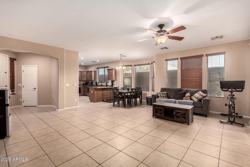 2315 Beverly Rd, Phoenix, AZ 85041