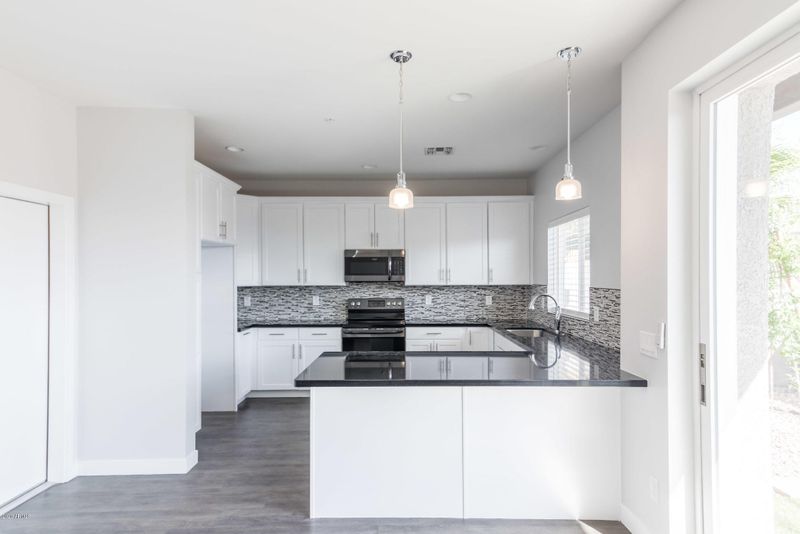 2315 E Pinchot Ave #108, Phoenix, AZ 85016