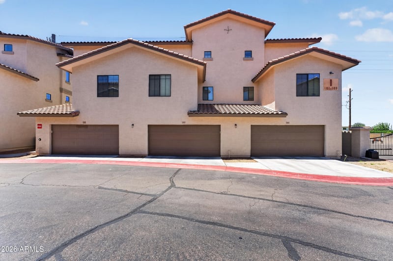 2315 52nd St #103, Phoenix, AZ 85008