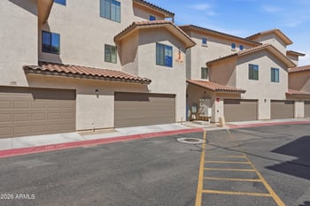 2315 52nd St #107, Phoenix, AZ 85008
