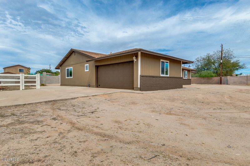 2315 N 76th Pl, Mesa, AZ 85207