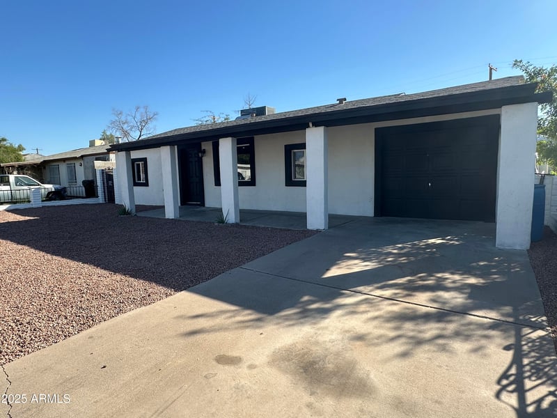 2315 Nancy Ln, Phoenix, AZ 85042