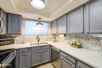 2315 Union Hills Dr #112, Phoenix, AZ 85027