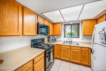 2315 Union Hills Dr #115, Phoenix, AZ 85027