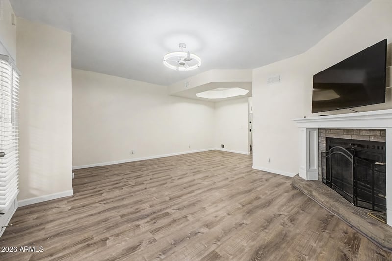 2315 W Union Hills Dr #120, Phoenix, AZ 85027