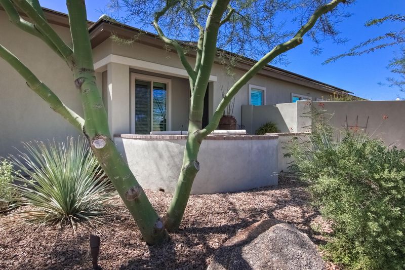 2316 W Caleb Rd, Phoenix, AZ 85085