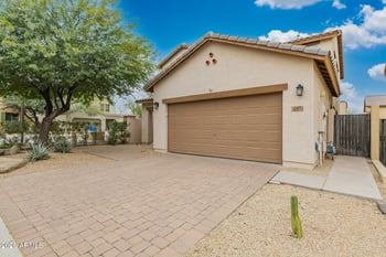 2317 Barwick Dr, Phoenix, AZ 85085