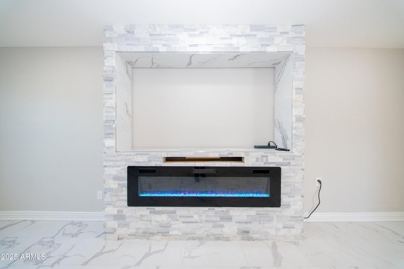 2317 Danbury Rd, Phoenix, AZ 85023