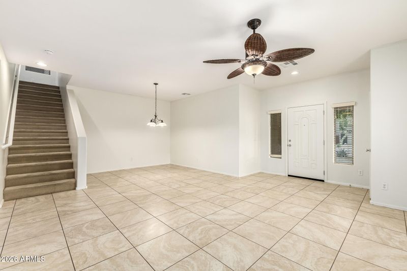 2317 W Barwick Dr, Phoenix, AZ 85085