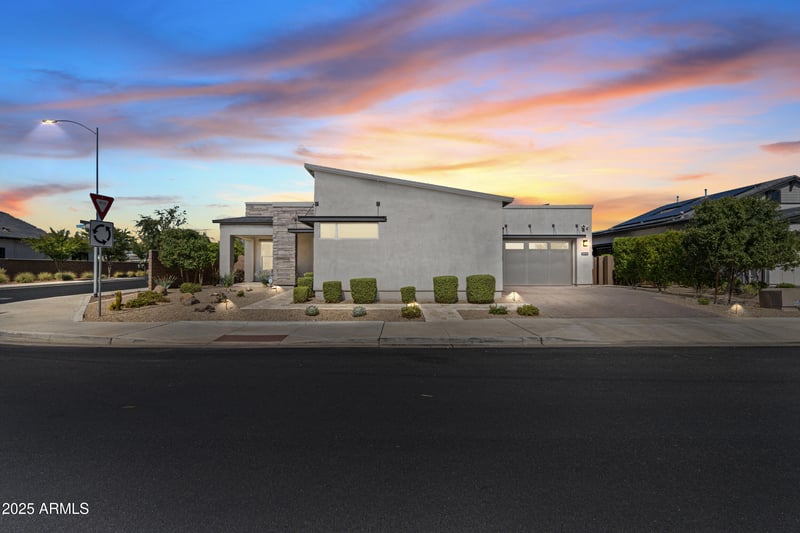23170 97th Dr, Peoria, AZ 85383