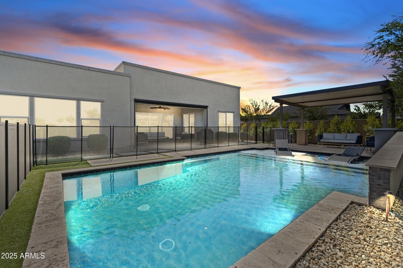 23170 97th Dr, Peoria, AZ 85383