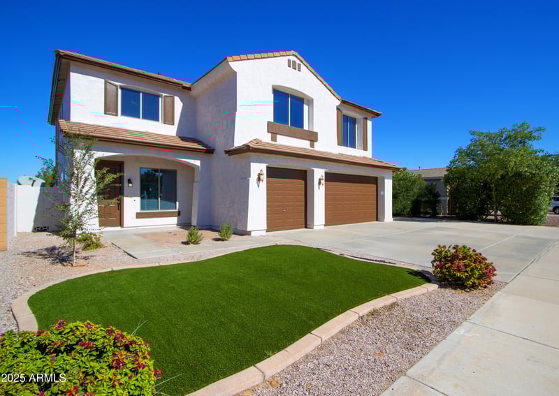 2318 Angel Way, San Tan Valley, AZ 85144