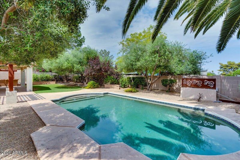 2318 E Cortez St, Phoenix, AZ 85028