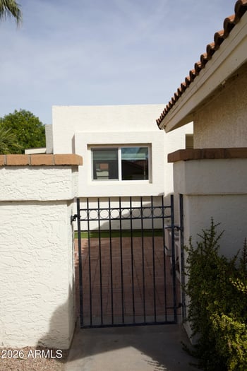 2318 Ironwood Dr, Chandler, AZ 85224