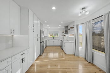 2318 Ironwood Dr, Chandler, AZ 85224