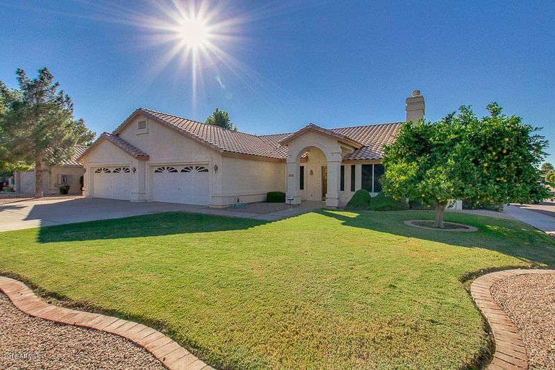 2318 N 24th St, Mesa, AZ 85213