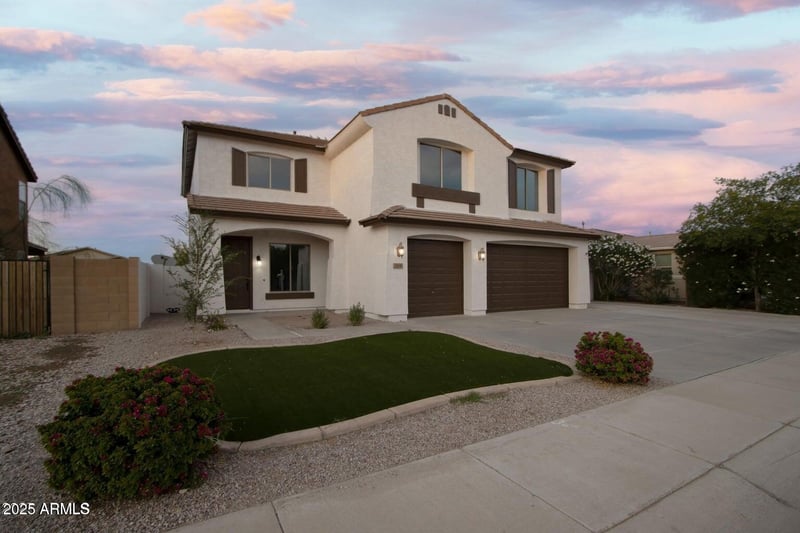 2318 Angel Way, San Tan Valley, AZ 85144
